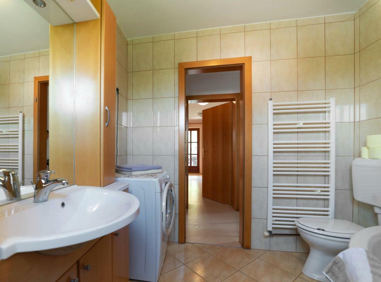 Appartamento Planinca -Hisa Z Razgledom Smarje pri Jelsah Esterno foto
